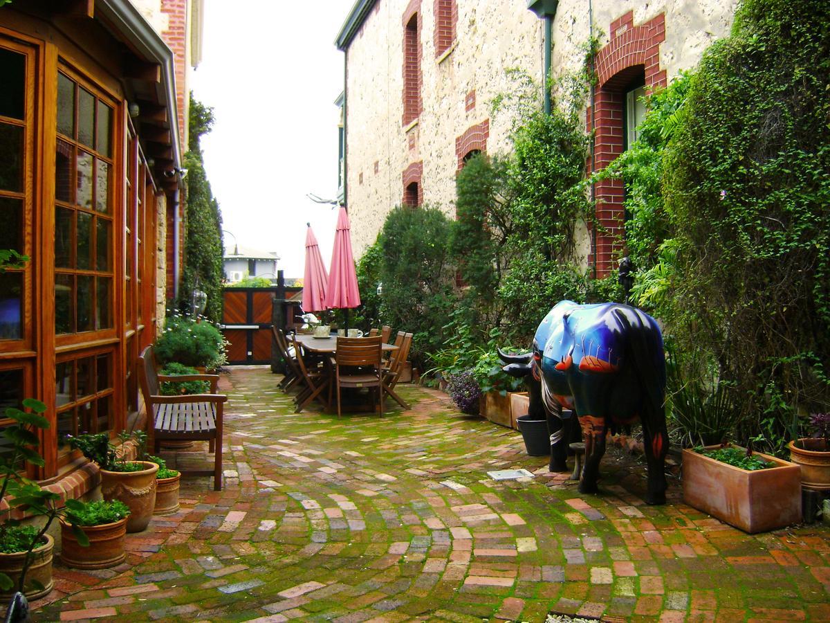 Fothergills Of Fremantle Exterior photo